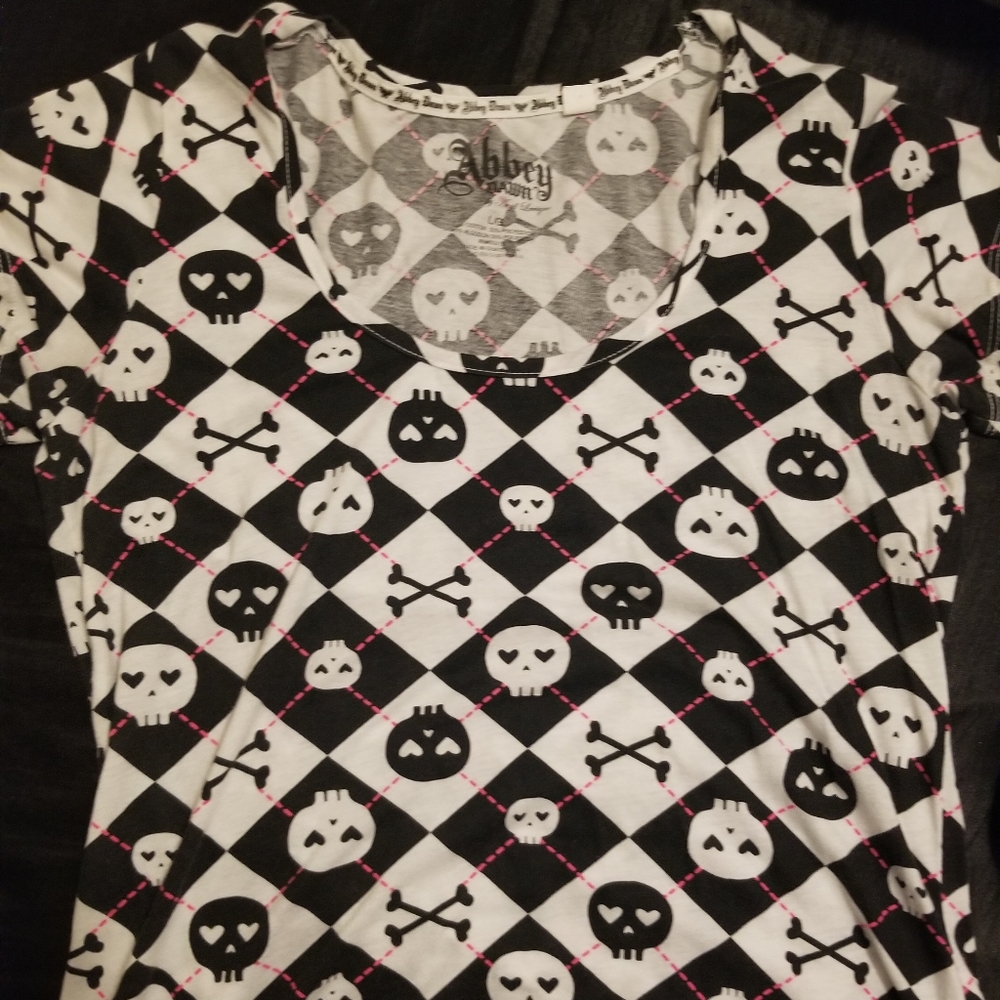 Skull top by Abbey Dawn